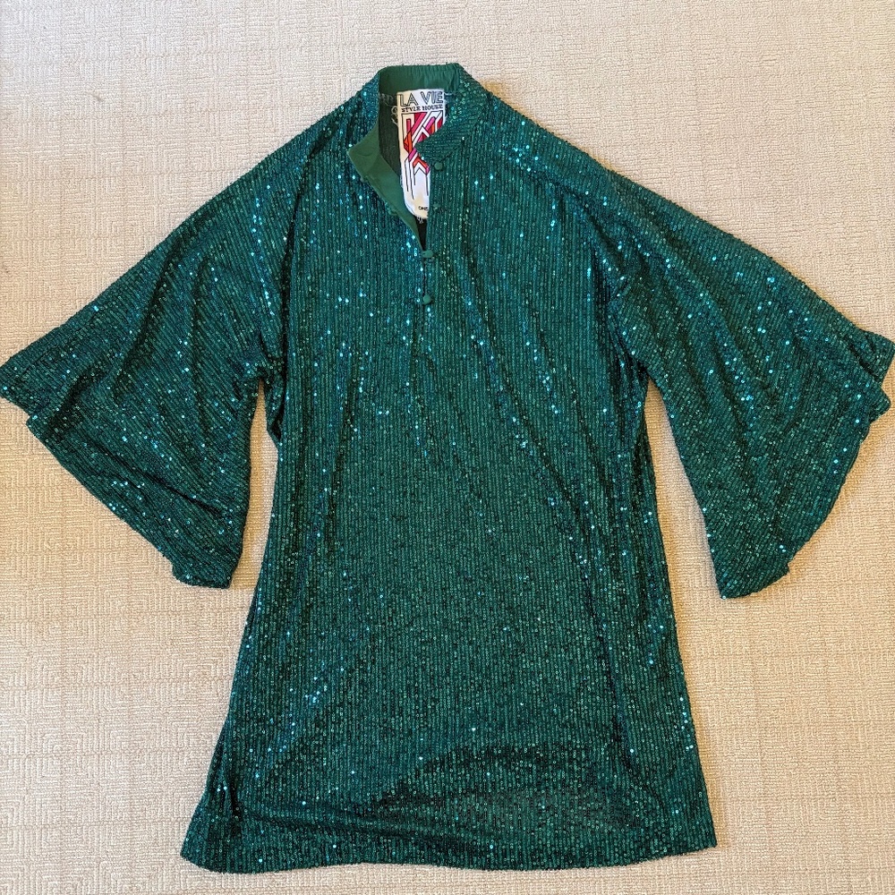 La Vie Style House Green Sequin Mini Caftan
